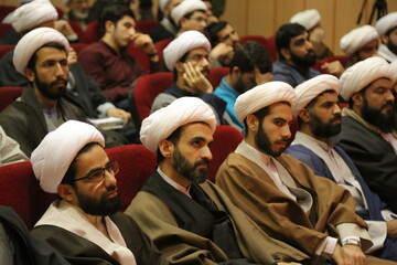 فعالیت های تبلیغی،  هوشمندانه و برای رشد عقلانیت مردم انجام شود