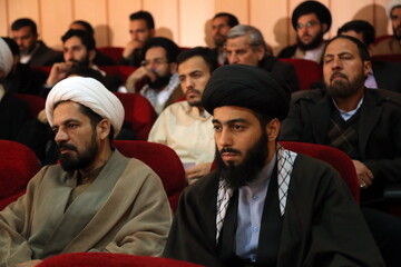 ادبیات تبلیغ، تبدیل به گفتمان واحد شود