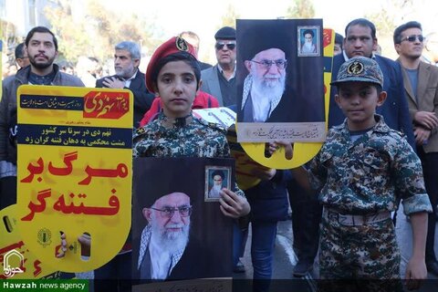 بالصور/ تجمعات للاحتفاء بملحمة التاسع من شهر دي في مختلف أرجاء إيران