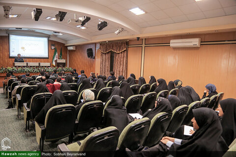 بالصور/ ندوة تخصصية تحت عنوان "آخر تطورات شبكات التواصل الاجتماعي" بالعاصمة طهران