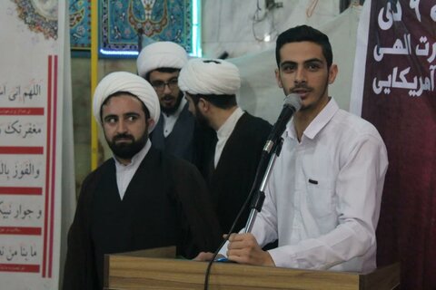 تصاویر/ حضور طلاب در مراسم گرامیداشت یوم الله 9 دیماه در بزرگداشت حماسه 9 دی در قروه