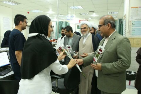 حضور امام جمعه هرمزگان بیمارستان شهید محمدی به مناسبت روز پرستار