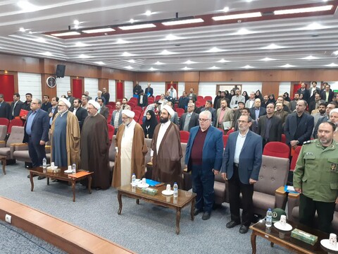 تصاویر / سلسله نشست های تبیین اندیشه ، سیره و حقوق شهروندی  از دیدگاه امام خمینی (ره) درفرمانداری کاشان