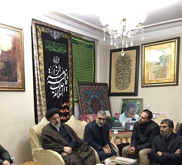 رئیس قوه قضائیه در منزل شهید حاج قاسم سلیمانی حضور یافت