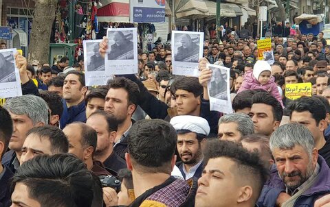 اجتماع ضدآمریکایی مردم کردستان در پی شهادت سردار سلیمانی