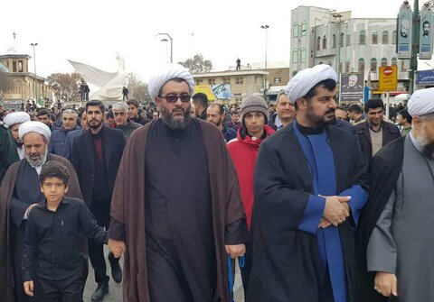 تصاویر/ اجتماع بزرگ ضدآمریکایی روحانیون و مردم کردستان در پی شهادت سردار سلیمانی
