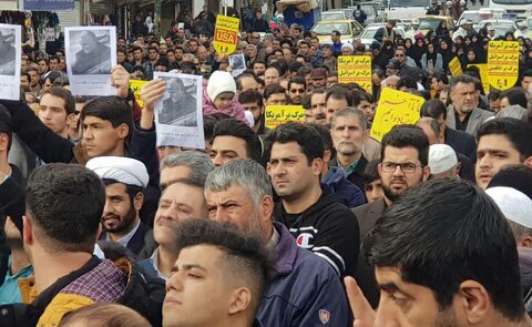 اجتماع ضدآمریکایی مردم کردستان در پی شهادت سردار سلیمانی