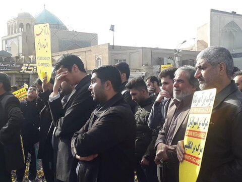 مردم یزد در راهپیمایی برای شهادت سردار سلیمانی عزاداری کردند