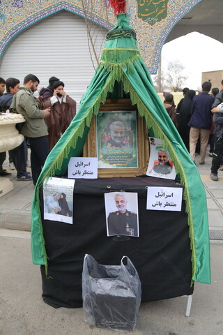 تصاویر / راهپیمایی خودجوش طلاب مدرسه مبارکه فیضیه به مناسبت شهادت سردار سلیمانی