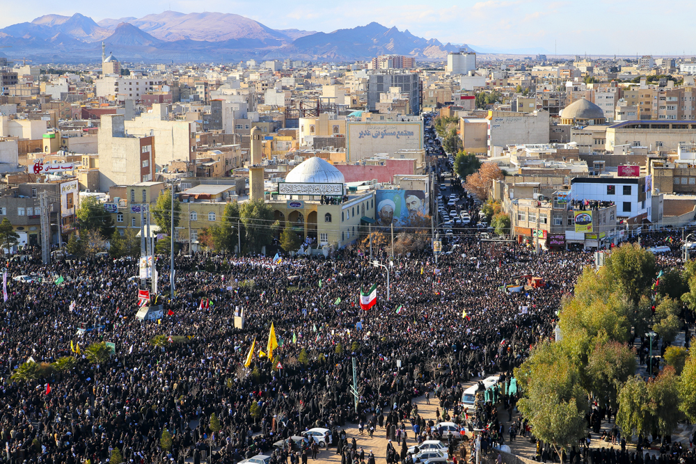 تصاویر/ تشییع پیکر حاج قاسم سلیمانی در قم -۱