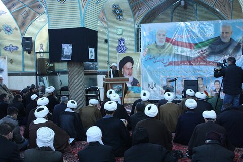 مراسم بزرگداشت سردار سپهبد شهید حاج قاسم سلیمانی در مدرسه علمیه حاج شهبازخان