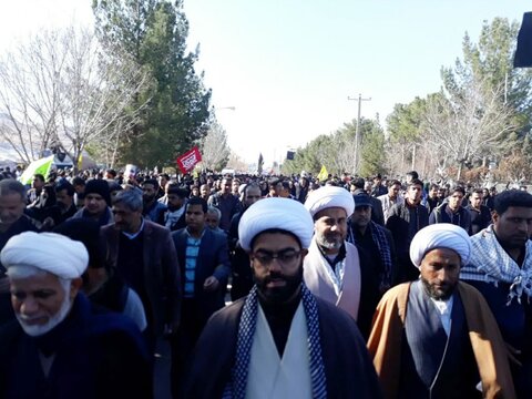 تصاویر/حضور روحانیون هرمزگانی در مراسم تشییع پیکر شهید سردار حاج قاسم سلیمانی