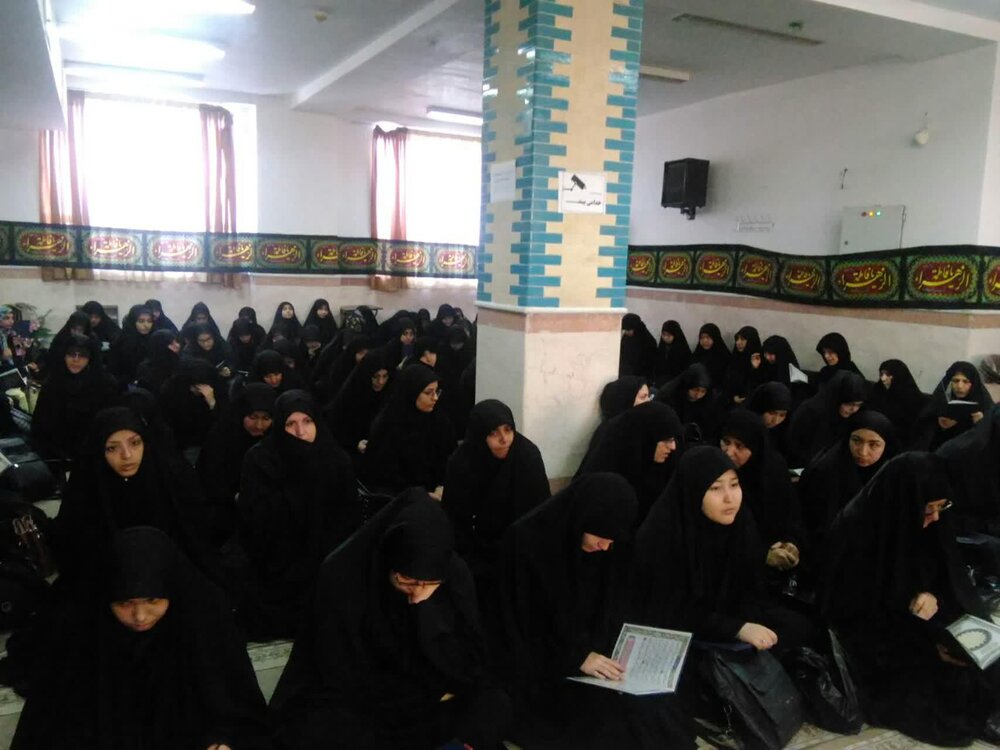  شهید سلیمانی مطیع للّه بود