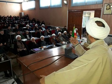 «شیوه های نوین دعوت به نماز» در شهرستان اهر بررسی شد