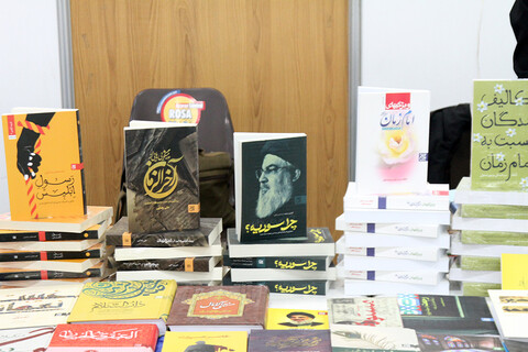 تصاویر/ حضور نماینده ولی فقیه در استان همدان در نمایشگاه کتاب همدان