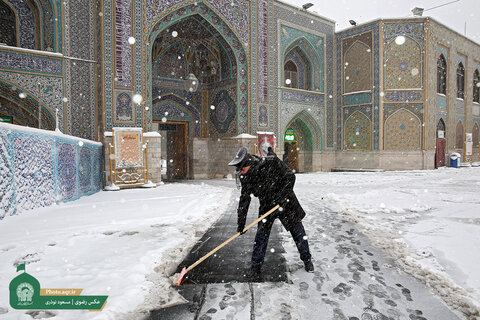 تصویری رپورٹ|حرم امام علی رضا علیہ السلام مشہد مقدس میں برف باری کے خوبصورت مناظر
