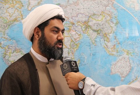 حجت‌الاسلام جعفر فخرآذر، رئیس اداره روابط عمومی دانشگاه ادیان و مذاهب