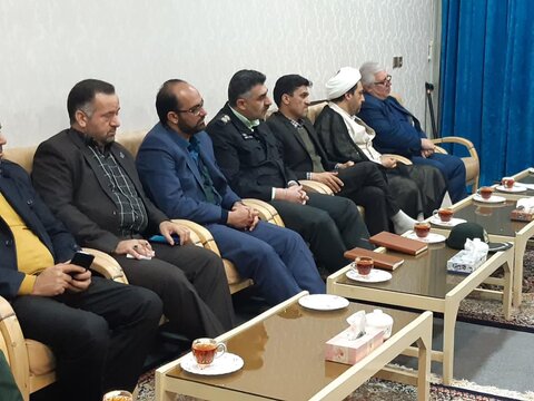 دیدار اعضای ستاد بزرگداشت دهه فجر کاشان با آیت الله نمازی