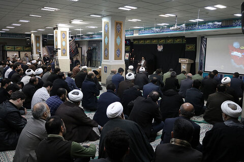 مراسم بزرگداشت جانباختگان سقوط هواپیما در مرکز خدمات حوزه های علمیه