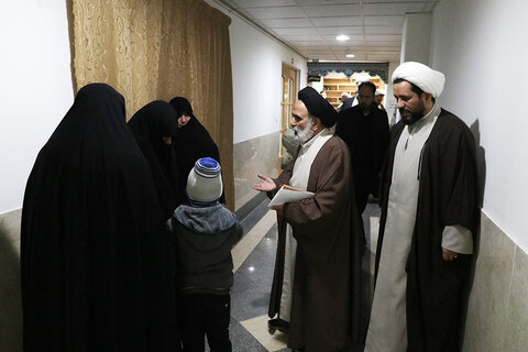 مراسم بزرگداشت جانباختگان سقوط هواپیما در مرکز خدمات حوزه های علمیه