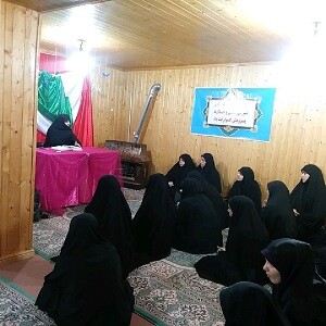 طلاب منتظر مجلس و منبر برای تبلیغ نباشند