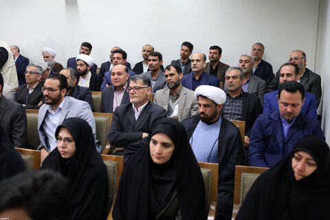 تصاویر/ دیدار اعضای ستاد کنگره دو هزار شهید استان بوشهر با رهبر انقلاب