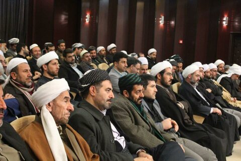 بالصور/ المؤتمر التحضيري التاسع لـمؤتمر "المقاومة الأسلامية من وجهة نظر القرآن" في سنندج غربي إيران