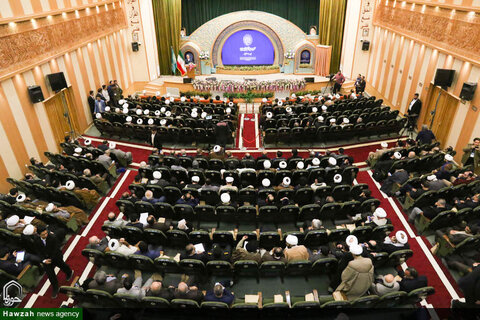 اختتامیه کنگره بازخوانی ابعاد شخصیتی امیرالمومنین علی(ع) در اصفهان
