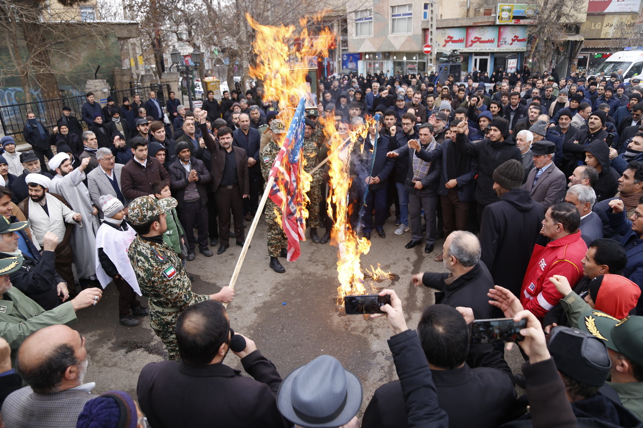 تصاویر/ راهپیمایی ضد آمریکایی مردم ولایت مدار اهر