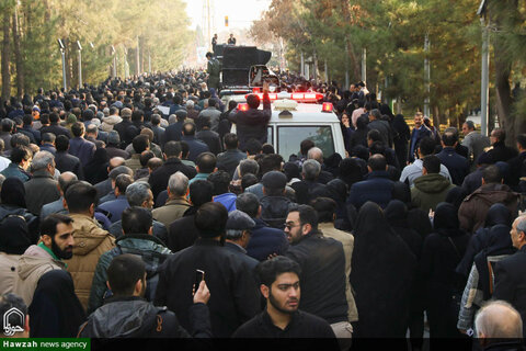 مراسم تشییع پیکر جانباختگان هواپیمای مسافربری در اصفهان