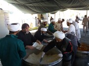 فیلم| کمک رسانی طلاب جهادی به تهیه غذای گرم برای سیل زدگان سیستان و بلوچستان