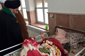 مسئولین حوزوی یزد به عیادت سالمندان رفتند+ عکس
