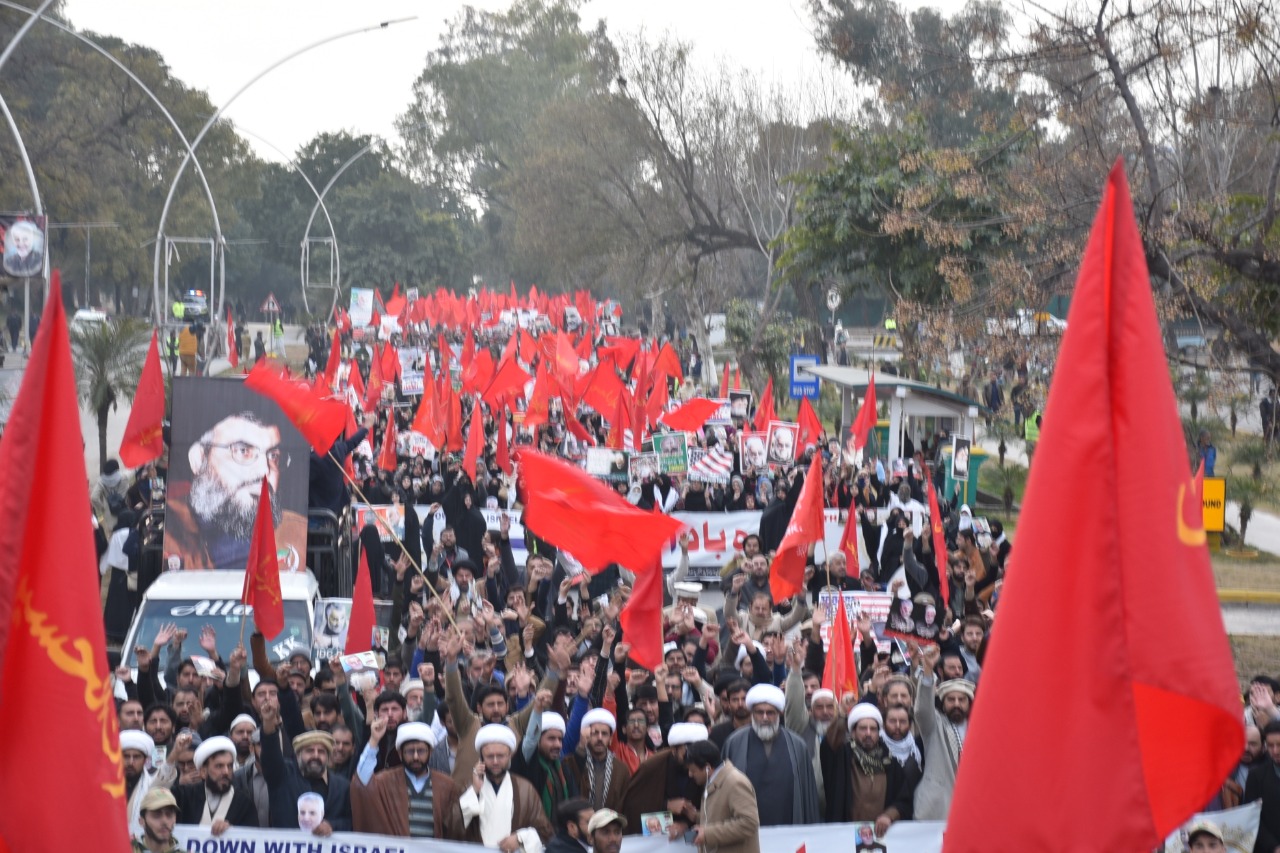 تصاویر/ راهپیمایی مرگ بر آمریکا در مقابل سفارت آمریکا در پاکستان