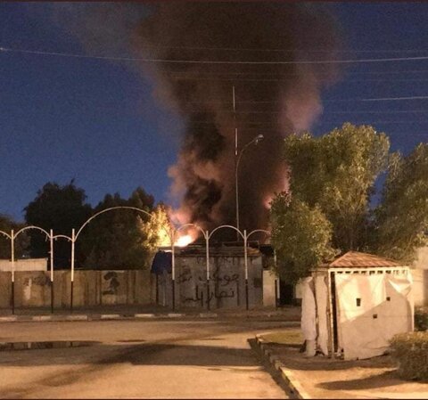 غتشاشگران مقر حزب‌الله عراق در نجف را آتش زدند