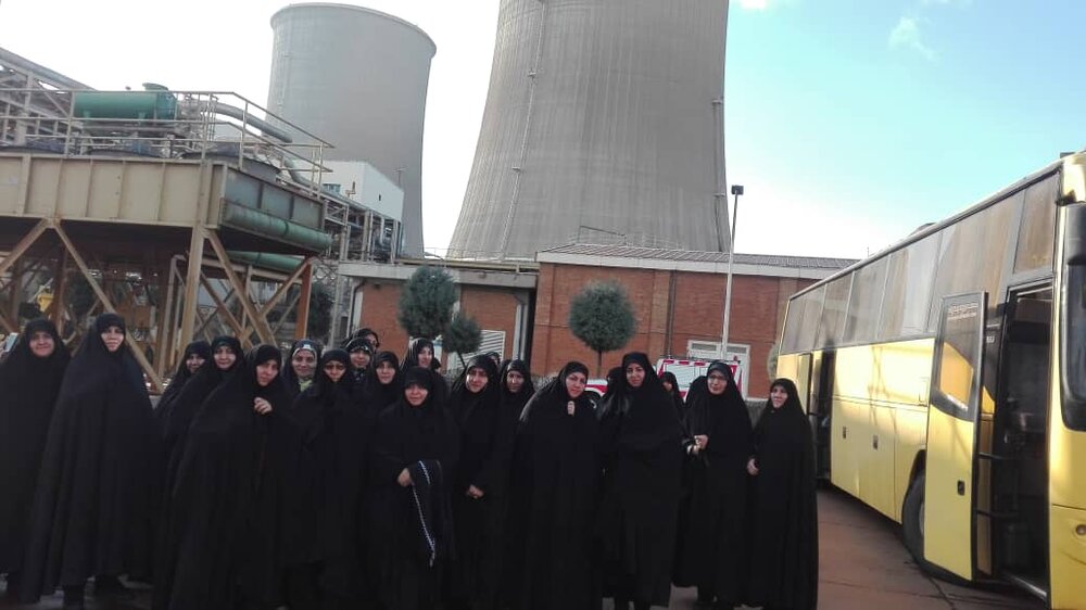 بازدید طلاب مدرسه زینبیه آبیک از نیروگاه شهید رجایی+ عکس 