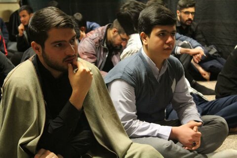تصاویر/ سوگواری ایام فاطمیه در مدرسه علمیه قروه با حضور امام جمعه شهرستان