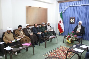 اگر جنگ و تحریم ها نبود، انقلاب اسلامی ده ها برابر پیشرفت می کرد