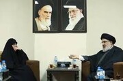 Touching meeting between Sayyed Nasrallah, Zeinab Suleimani