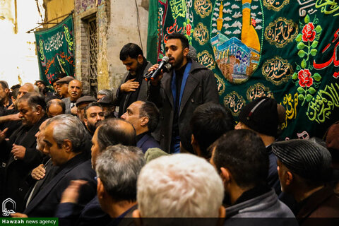 تصاویر قافله عزاداری شهادت حضرت زهرا(س) در بازار بزرگ اصفهان