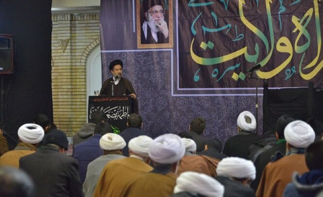  ملت ها سرنوشت سازند نه دولت های مزدور آمریکا/ امنیت کشور به واسطه دینداری است نه دوربین ها