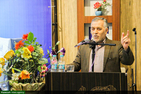 افتتاح اولین نمایشگاه دستاوردهای پژوهشی و فناوری دفتر تبلیغات اسلامی اصفهان