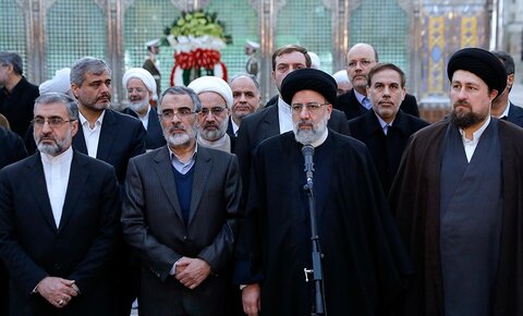 Les gens donnent un «fort oui» au mouvement de résistance dans le cortège funèbre du général martyr Soleimani