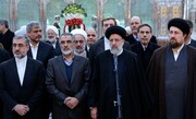 Les gens donnent un «fort oui» au mouvement de résistance dans le cortège funèbre du général martyr Soleimani