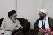 تقدیر امام جمعه همدان از  روحانی مبارز قبل از انقلاب+ عکس