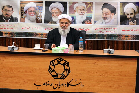 تصاویر/نشست علمی انقلاب اسلامی وتقریب مذاهب