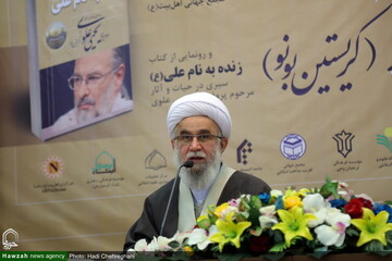 معنویت و عقلانیت ادبیات فاتح امروز جامعه بشری است