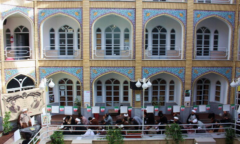 تصاویر/ گرامیداشت ایام الله دهه فجر در مدرسه امام حسین (ع)