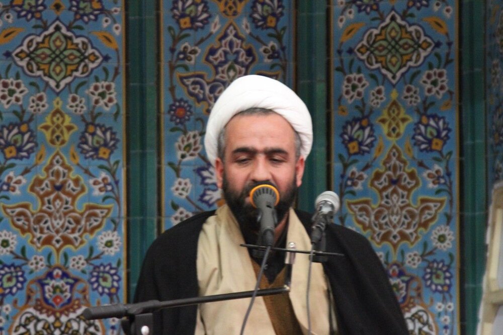 انتقاد استاد حوزه از عدم توجه صدا و سیما به سالروز وفات حضرت ام البنین(س)