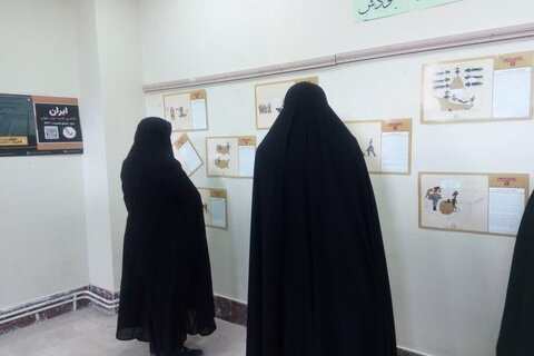 بازدید طلاب امام صادق (ع) اهر در نمایشگاه دستاوردهای انقلاب و آمریکا شناسی