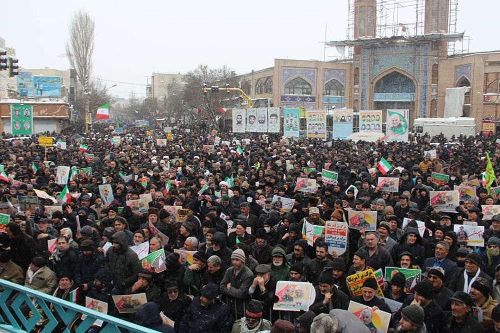 تصاویر/ راهپیمایی ۲۲ بهمن در اردبیل